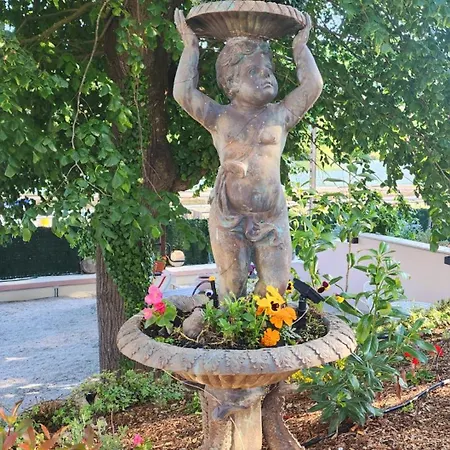 וילה Jardin D'eden